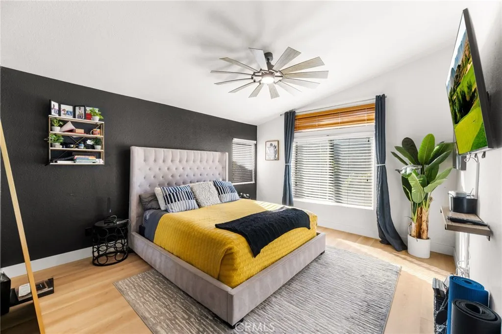 16 Villa Valtelena, Lake Elsinore, California 92532 home-pic-25